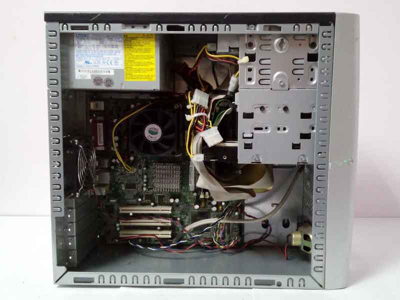 HP dx2000 478 Socket 1 ядро Pentium 4 - 2,40Ghz 2x0.25Gb DDR1 (3200) 80Gb IDE чип 865 видеокарта int 96Mb черный mATX 240W DVD-RW