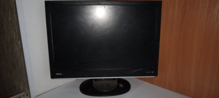 Монитор ЖК 19" широкоформатный BenQ E900Wa черный TFT TN 1440X900 W160H160 VGA