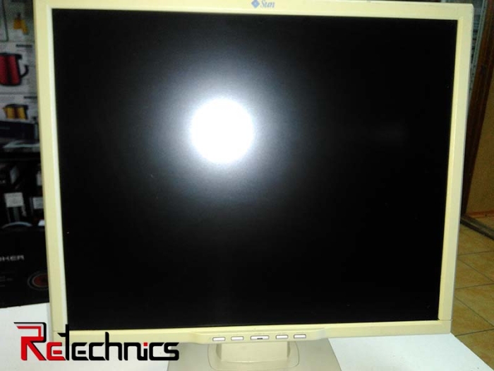 Монитор ЖК 19" уцененный Fujitsu L9ZF белый TFT TN 1280x1024 W160H150  