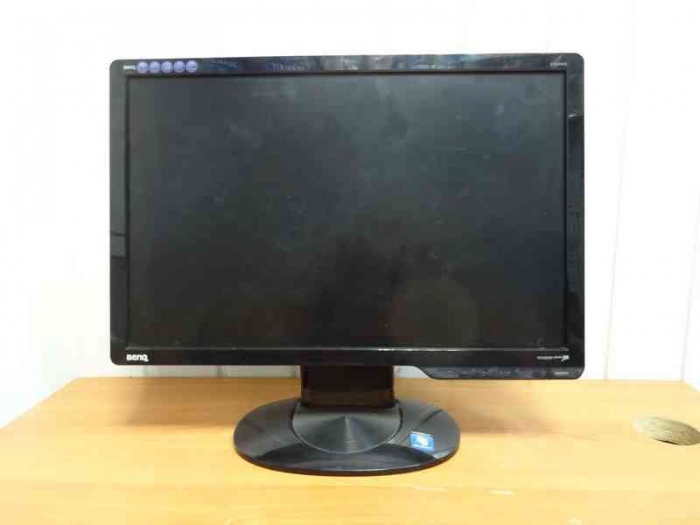 Монитор ЖК 19'' широкоформатный уцененный BenQ G900 Wa черный TFT TN 1440X900 W160H160 VGA