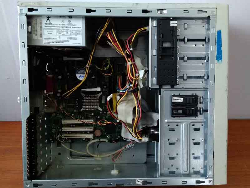478 Socket 1 ядро Pentium 4 - 3.00Ghz 2x0.5Gb DDR1 (3200) 80Gb IDE чип 865 видеокарта int 96Mb белый ATX 300W DVD-R