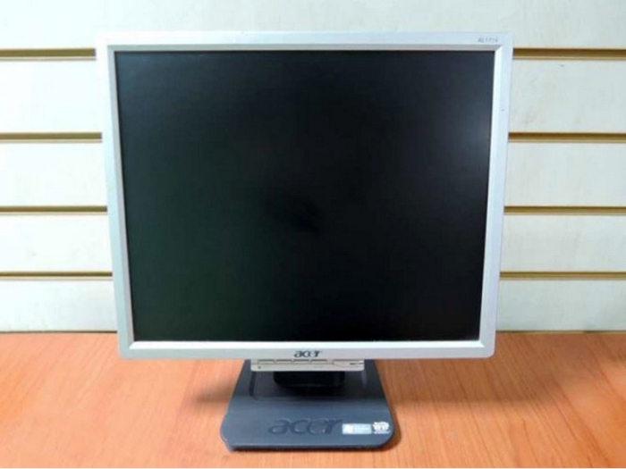 Монитор ЖК 17" уцененный Acer AL1716F серебристый TFT TN 1280x1024 W140H130