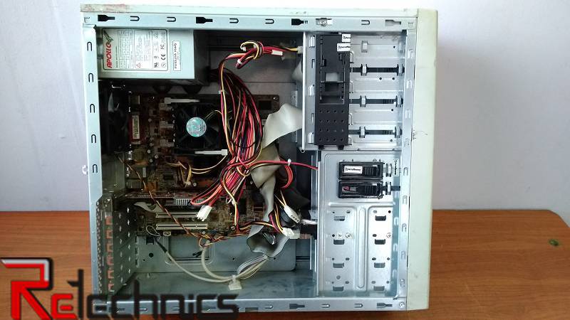 478 Socket 1 ядро Pentium 4 - 3.00Ghz 2x0.25Gb DDR1 (3200) 80Gb IDE чип SiS 661FX видеокарта Radeon 9200 SE 64Mb белый ATX 300W DVD-R