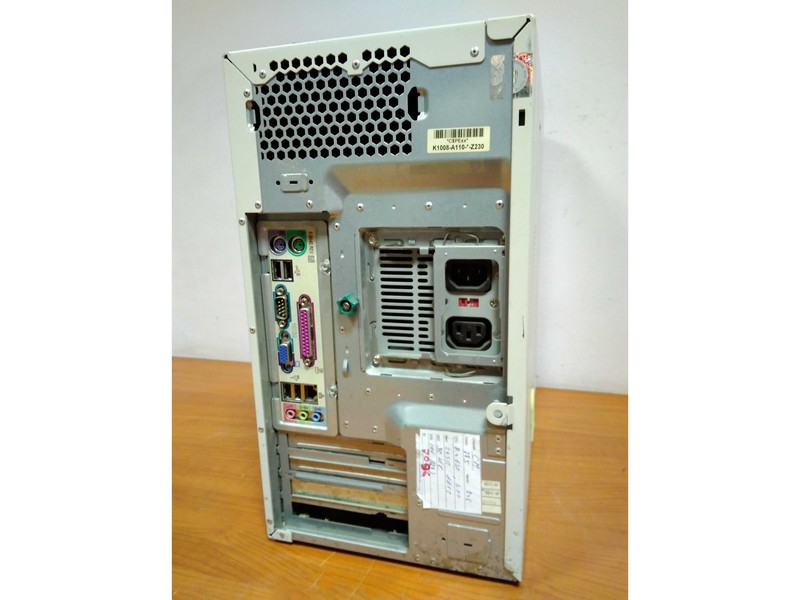 Системный блок Fujitsu siemens 775 Socket Pentium 4 - 3.00GHz 2048Mb DDR2 30Gb IDE видео 128Mb сеть звук USB 2.0