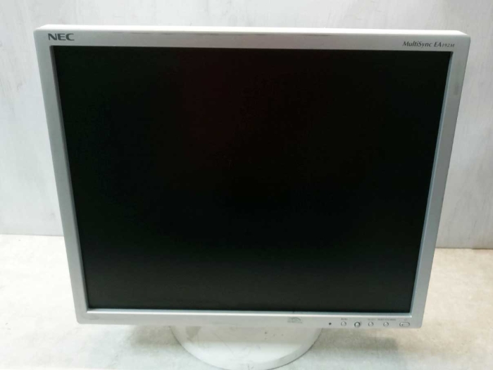 Монитор ЖК 19" NEC EA192M черный-серебристый TFT TN WLED 1280x1024 W160H160 DisplayPort DVI-D VGA колонки