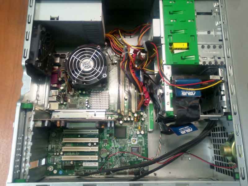 Системный блок HP xw4200 775 Socket Pentium 4 - 3.00GHz 1024Mb DDR2 40Gb IDE видео Radeon x1300 256Mb сеть звук USB 2.0