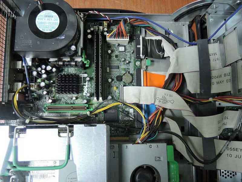 Системный блок Dell Optiplex GX260 478 Socket Pentium 4 - 2.6GHz 1024Mb DDR1 40Gb IDE видео 64Mb сеть slim звук DVD-R 250Вт USB 2.0