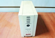 Источник бесперебойного питания автономный APC Back-UPS RS 500  без АКБ