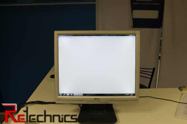 Монитор ЖК 17" уцененный Acer AL1717S серебристый TFT TN 1280x1024 W160H130 встроенные динамики