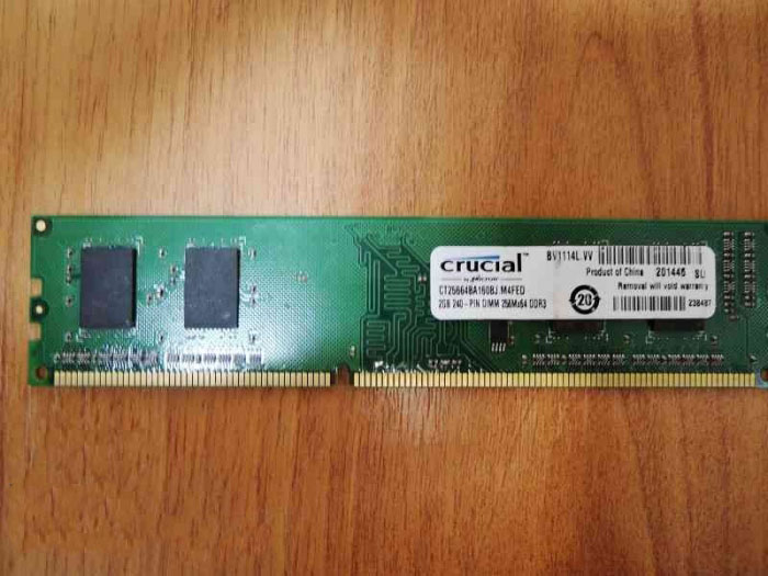 Оперативная память Crucial 2048 Mb DDR 3 PC3-12800 (1600) CT25664BA160B.CFBR2