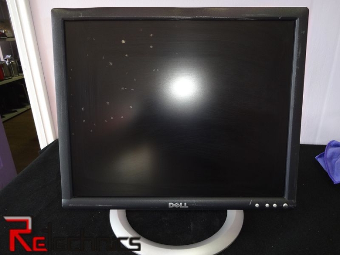 Монитор ЖК 17" уцененный Dell 1704FPv черный TFT TN 1280x1024 W160H160