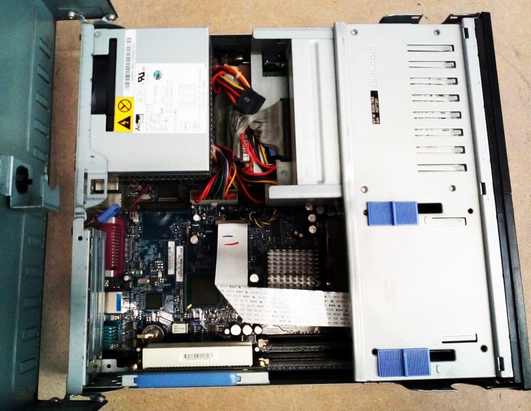 IBM 478 Socket 1 ядро Pentium 4 - 2,4Ghz 1x0,5Gb DDR1 (3200) 40Gb IDE чип 865 видеокарта int 96Mb черный slim 200W DVD-R