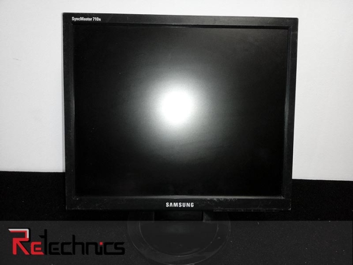 Монитор ЖК 17" Samsung 710N черный TFT TN 1280x1024 W160H160