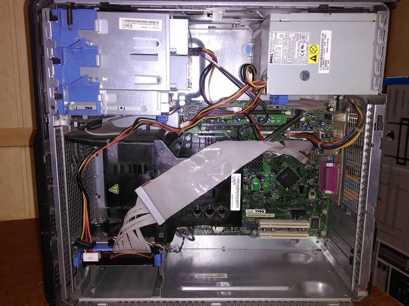 Dell 775 Socket 1 ядро P630 - 3.0Ghz 1x1Gb DDR2 (6400) 160Gb IDE чип i915GV видеокарта int 128 черный ATX 230W DVD-RW